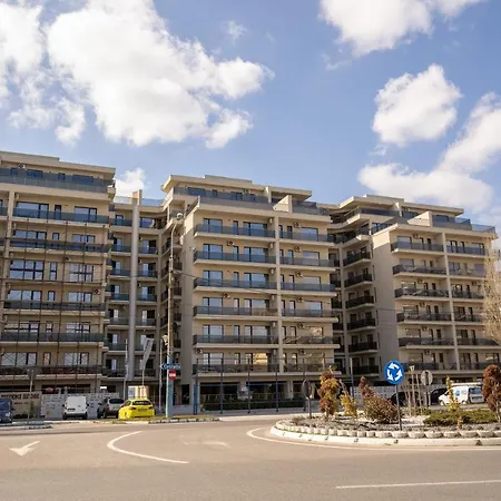 Solid Barrels Luxury Apartments Mamaia Exterior foto