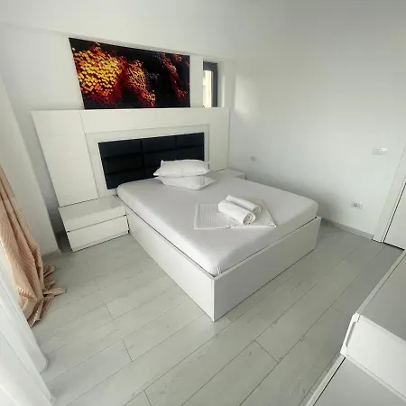 Solid Barrels Luxury Apartments Mamaia Exterior foto