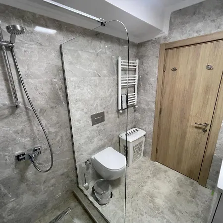 Solid Barrels Luxury Apartments Mamaia Exterior foto