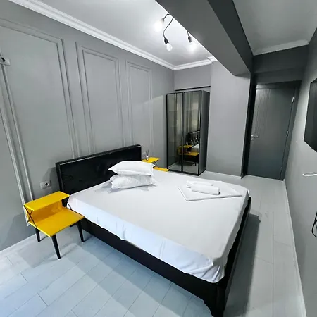 Solid Barrels Luxury Apartments Mamaia Exterior foto