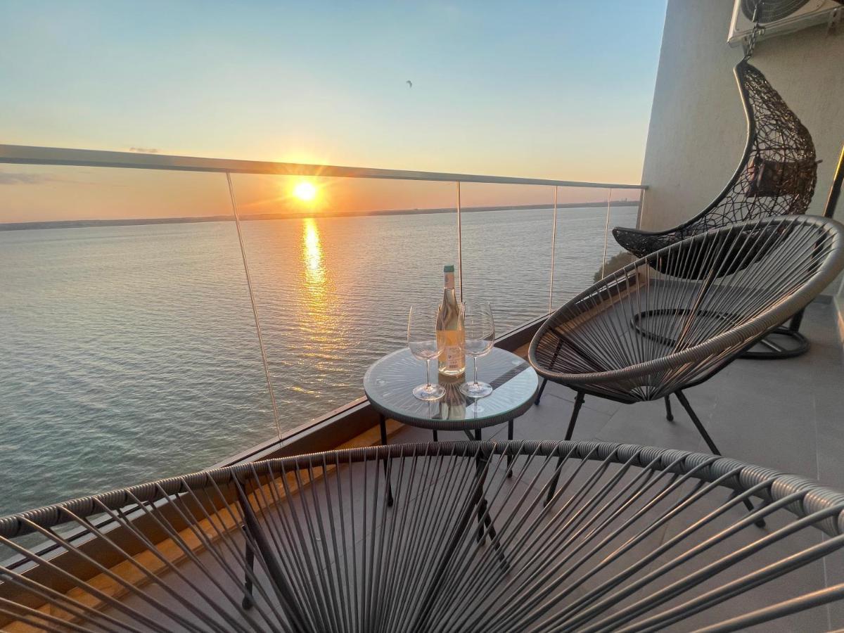 Solid Barrels Luxury * Mamaia