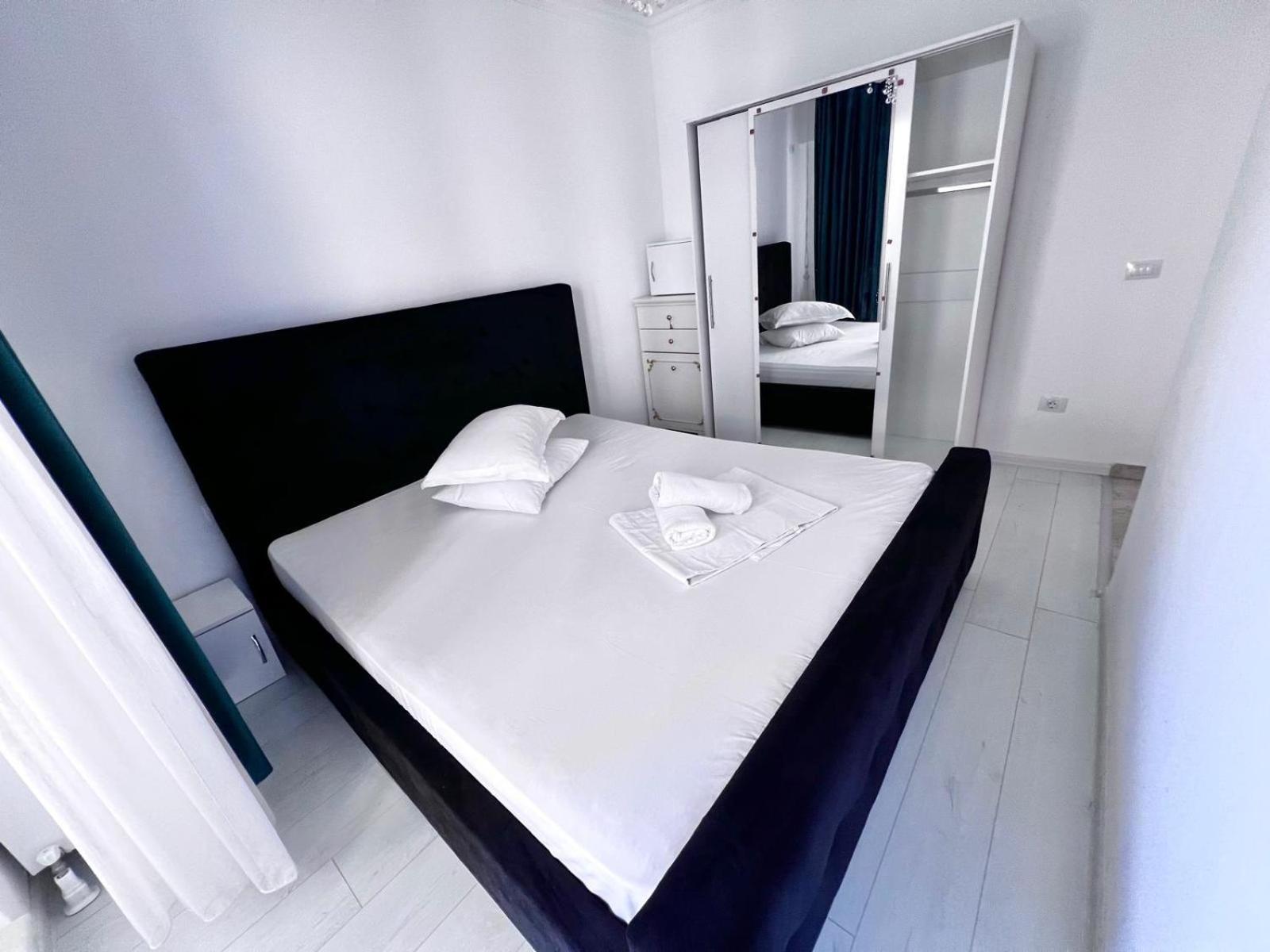 Solid Barrels Luxury Apartament Mamaia