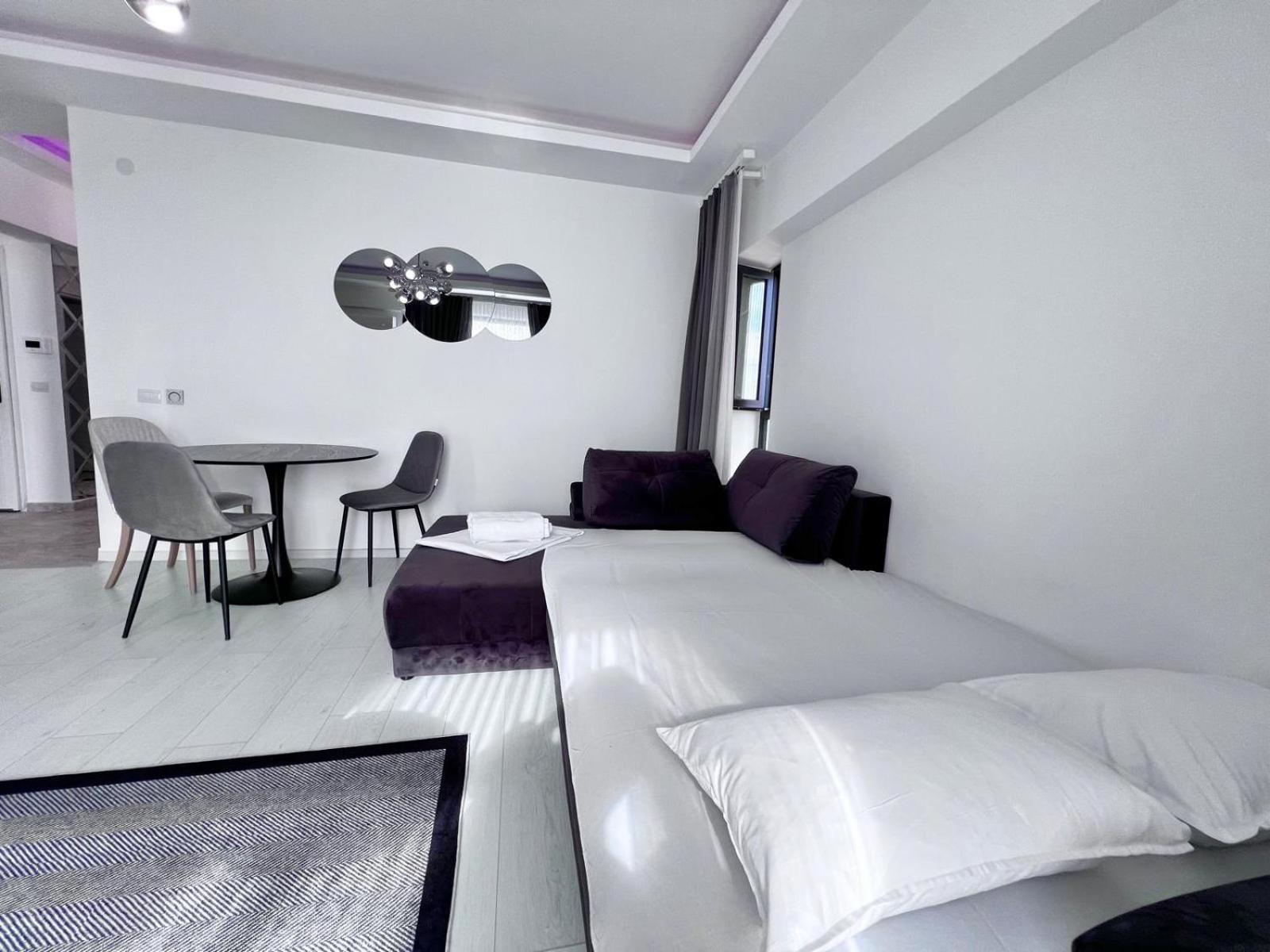 Solid Barrels Luxury Mamaia